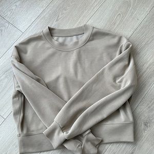 Lululemon crop crewneck sweatshirt